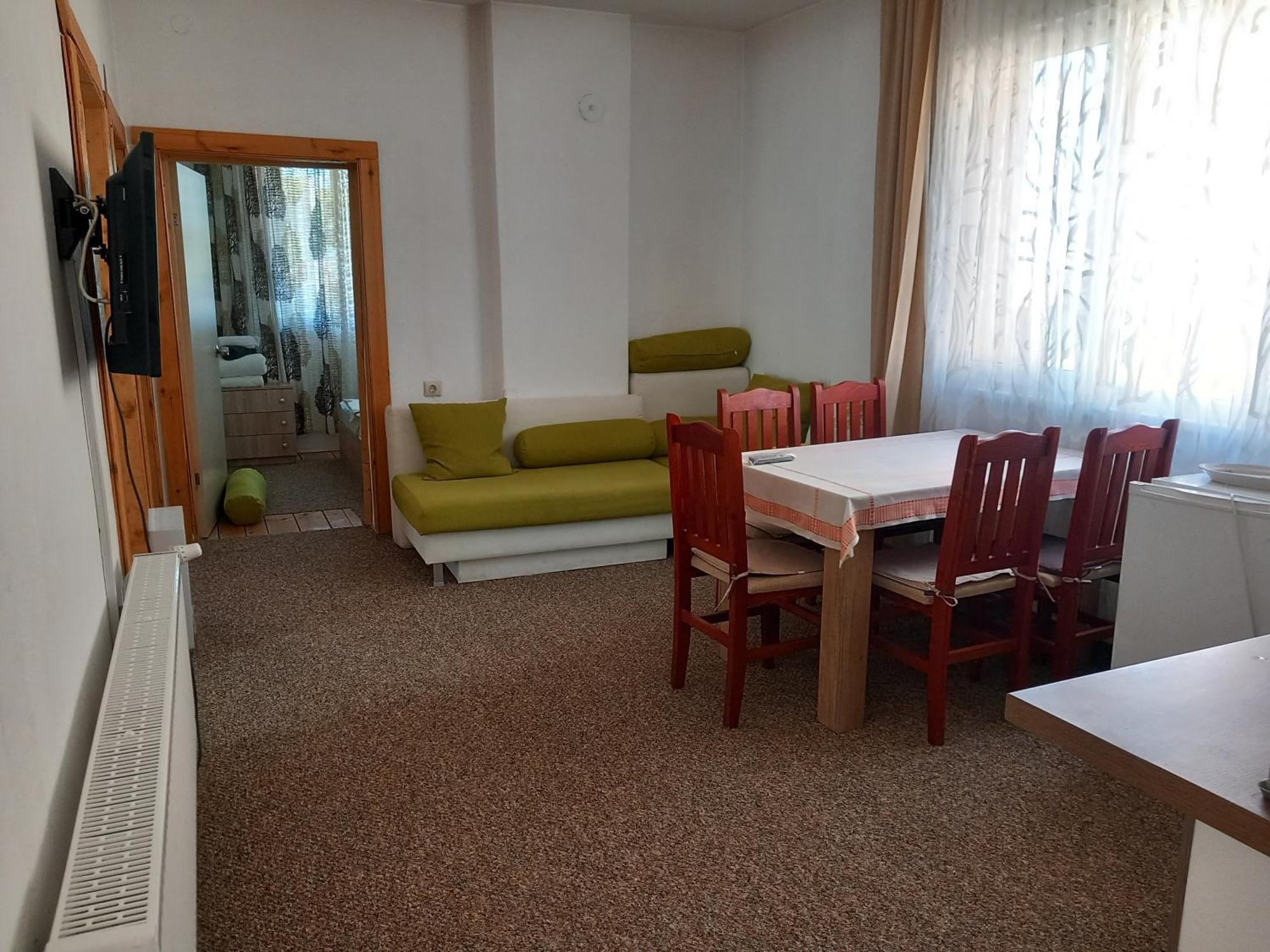 Vibo Guesthouse Saparewa Banja Zimmer foto